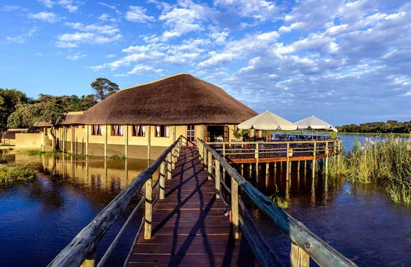Hakusembe River Lodge, Okavango